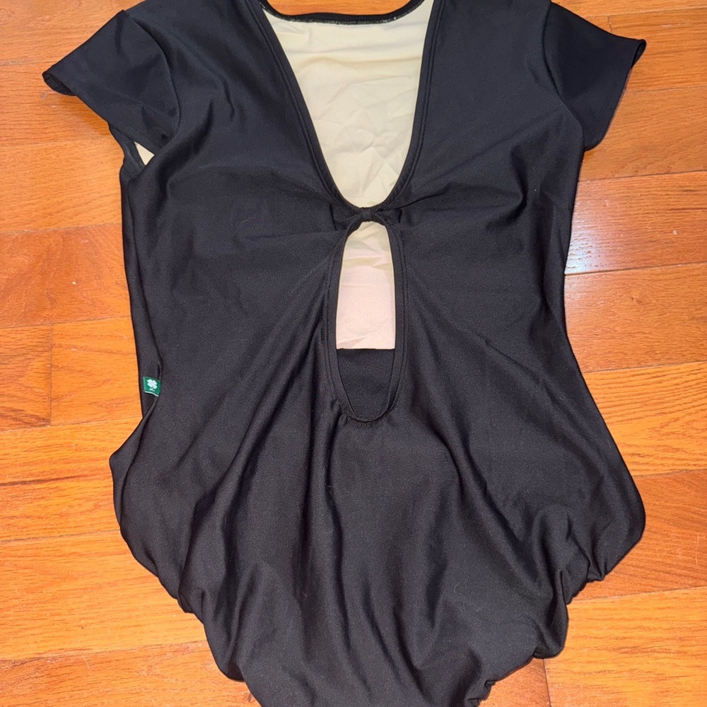 Lucky Leo Black XL Leotard
